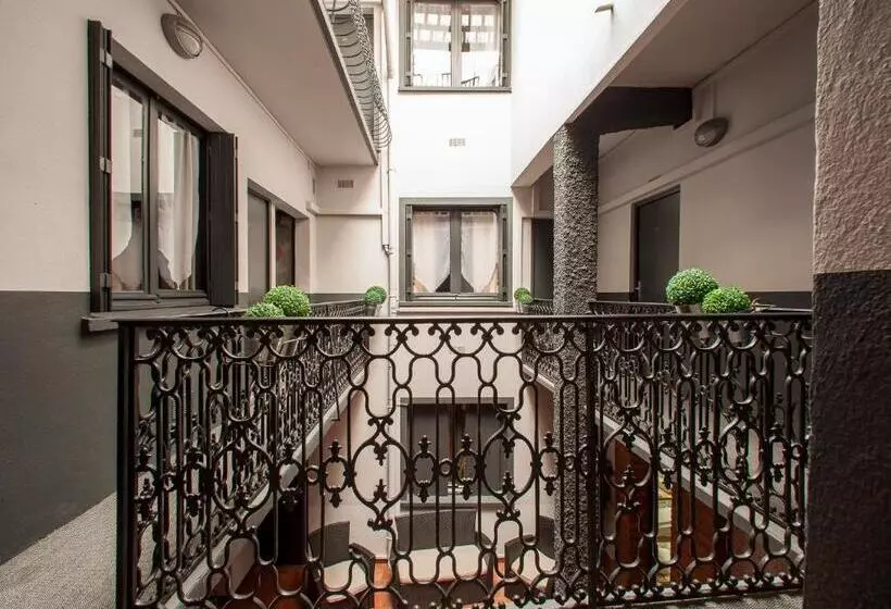 هتل Arnaud Bernard Hôtel