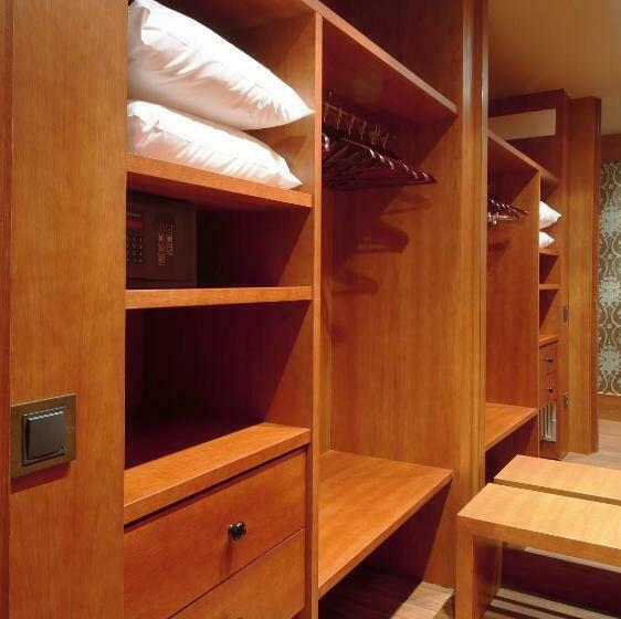 Отель Balneario Font Vella  Adults Only