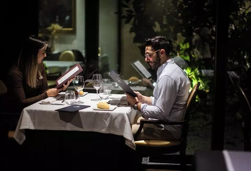 Отель Balneario Font Vella Adults Only