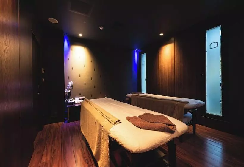 Отель Balneario Font Vella Adults Only