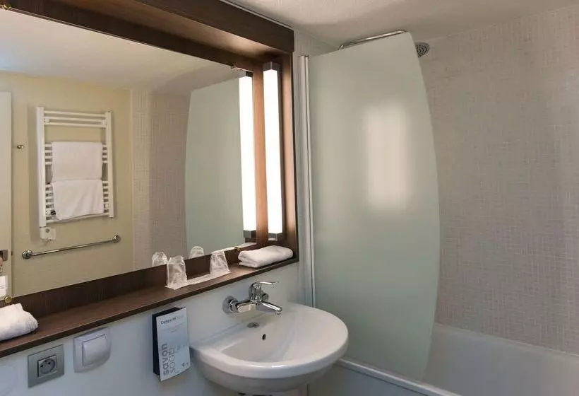 هتل Campanile Deauville Saint Arnoult