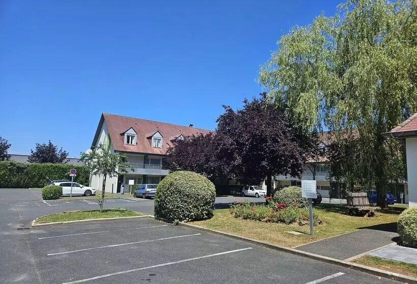 هتل Campanile Deauville Saint Arnoult