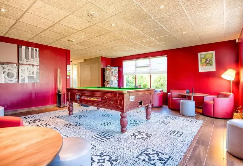 هتل Campanile Deauville Saint Arnoult