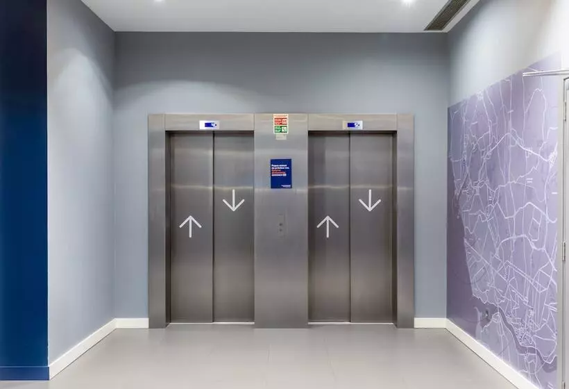 Отель Holiday Inn Express Porto Exponor, An Ihg