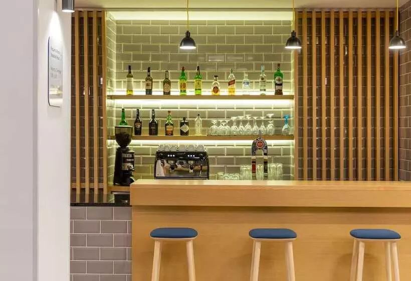 Отель Holiday Inn Express Porto Exponor, An Ihg