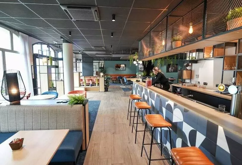 Отель Ibis Vitré Centre