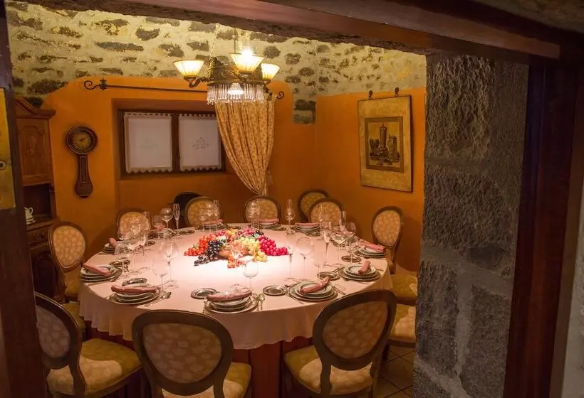 Отель Larrañaga