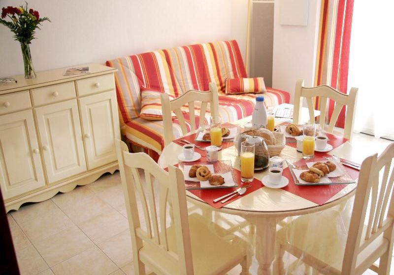 Отель Le Mas des Cigales