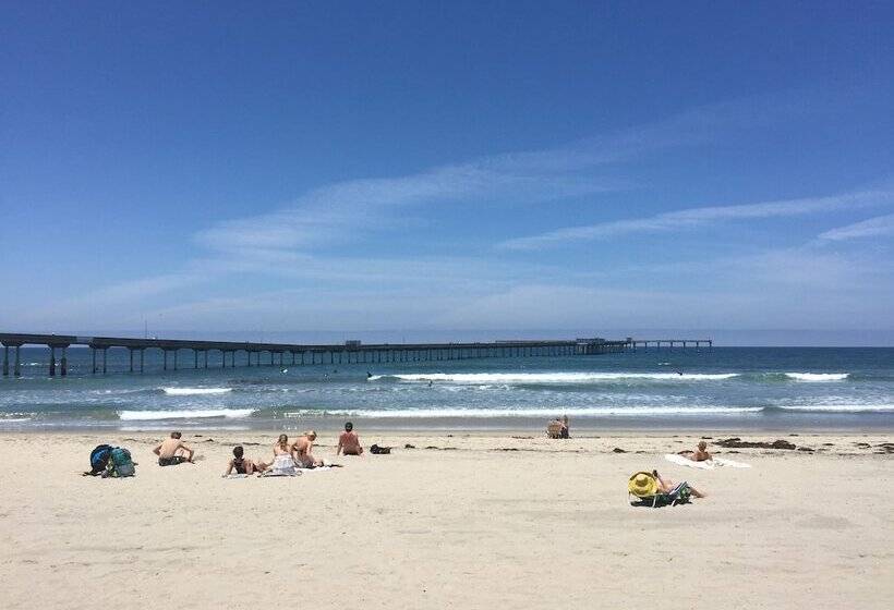 בית מלון כפרי Ocean Beach