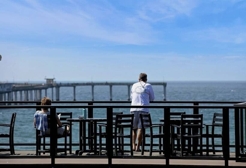 בית מלון כפרי Ocean Beach