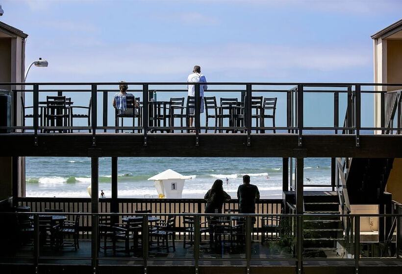 בית מלון כפרי Ocean Beach