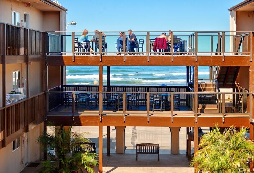 בית מלון כפרי Ocean Beach