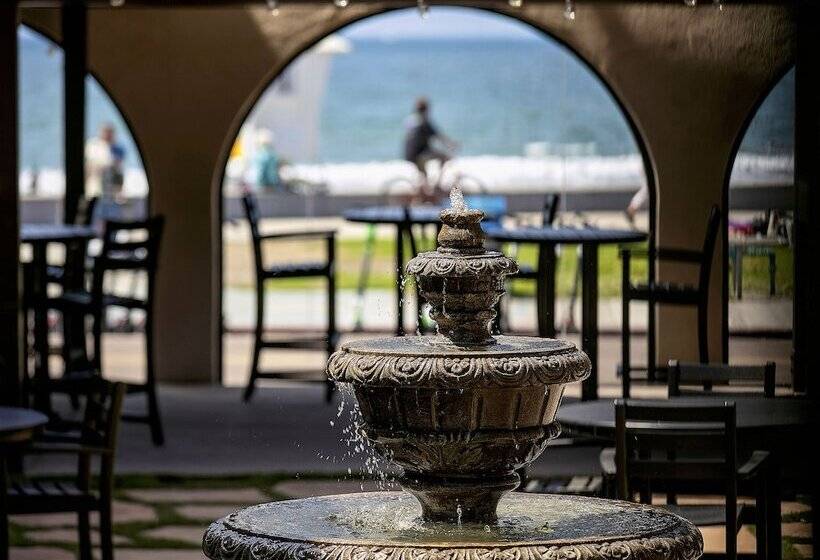 בית מלון כפרי Ocean Beach