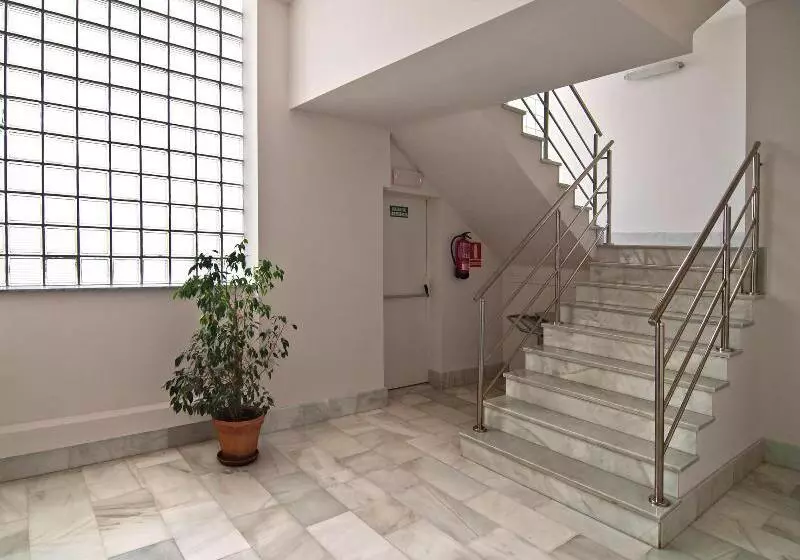 Отель Puerta De La Serrania