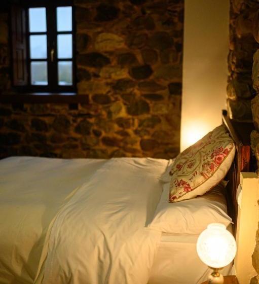 فندق La Tronera Del Bierzo Restaurante