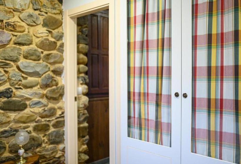 فندق La Tronera Del Bierzo Restaurante