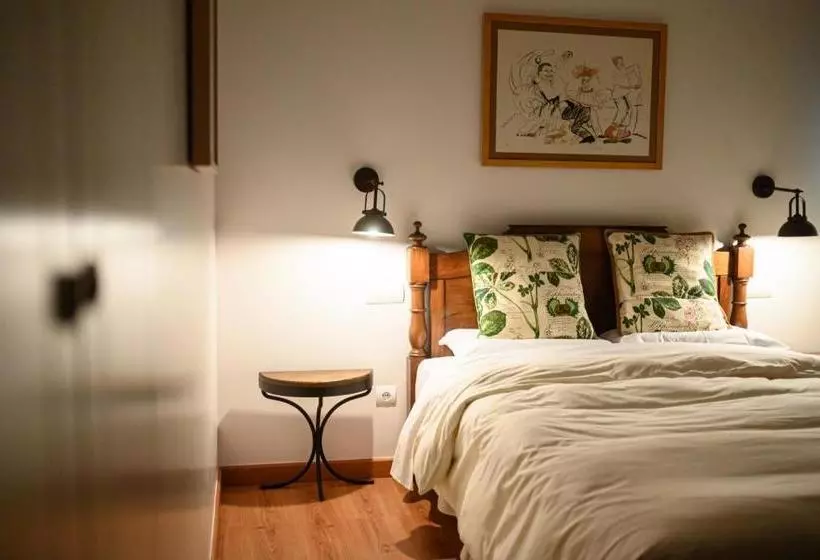 هتل La Tronera Del Bierzo Restaurante