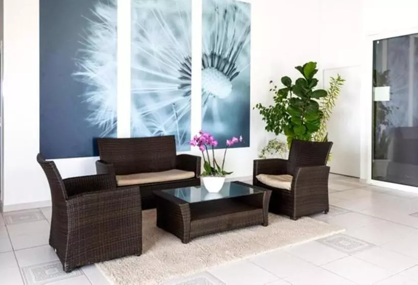 Отель Thalacap Ile De Re Thalasso & Spa