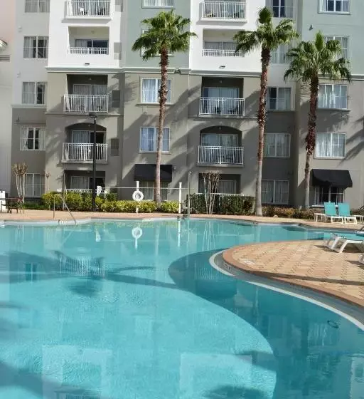 The Point Hotel & Suites Universal