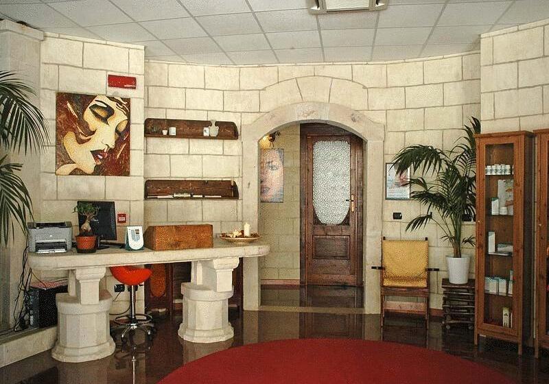 Unahotels Regina Bari