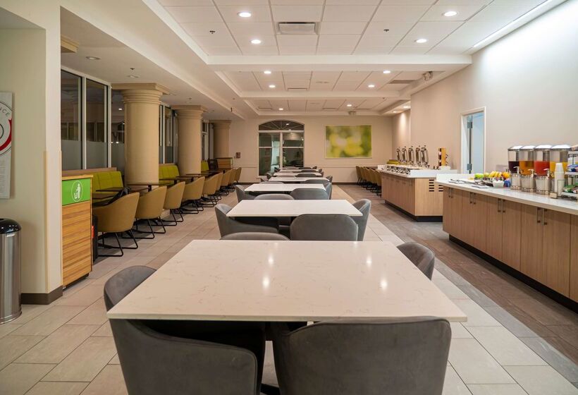 Отель Wyndham Garden Mcallen At La Plaza Mall