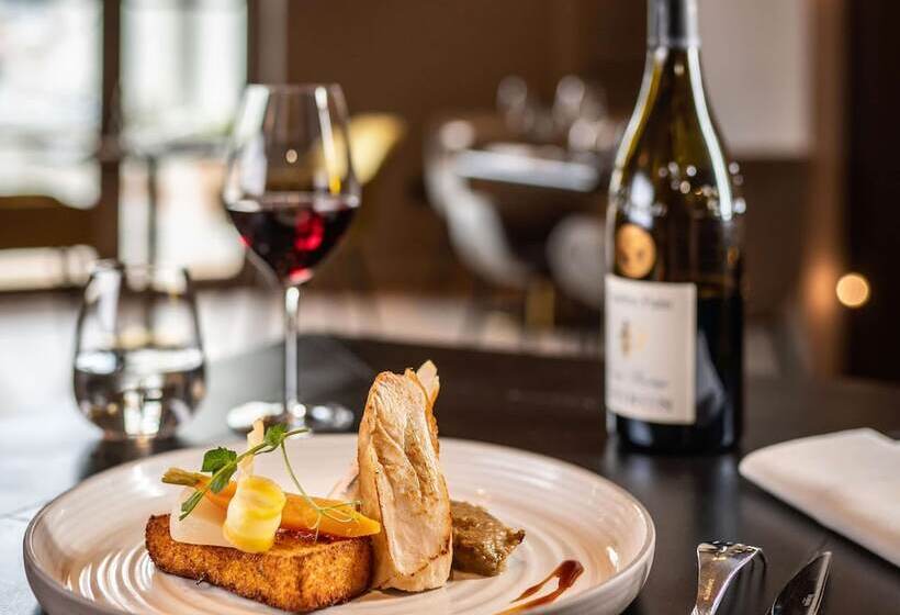 Best Western Premier Hotel De La Cite Royale