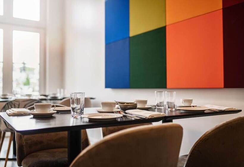 Best Western Premier Hotel De La Cite Royale