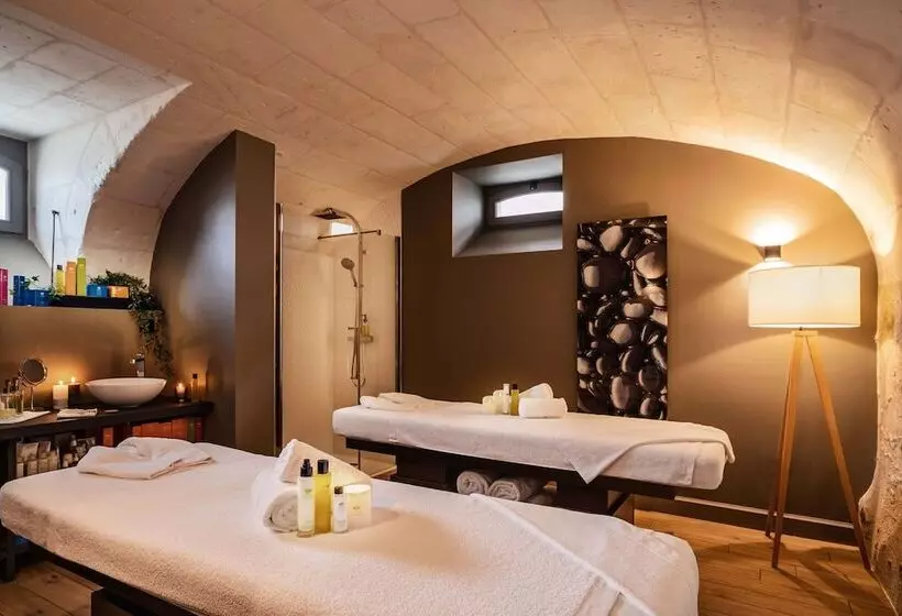 Best Western Premier Hotel De La Cite Royale