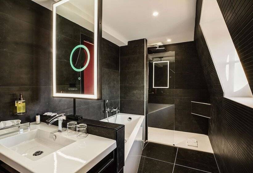 Best Western Premier Hotel De La Cite Royale