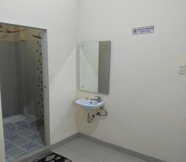 Hotel D&d Guest House & Cafe Syariah