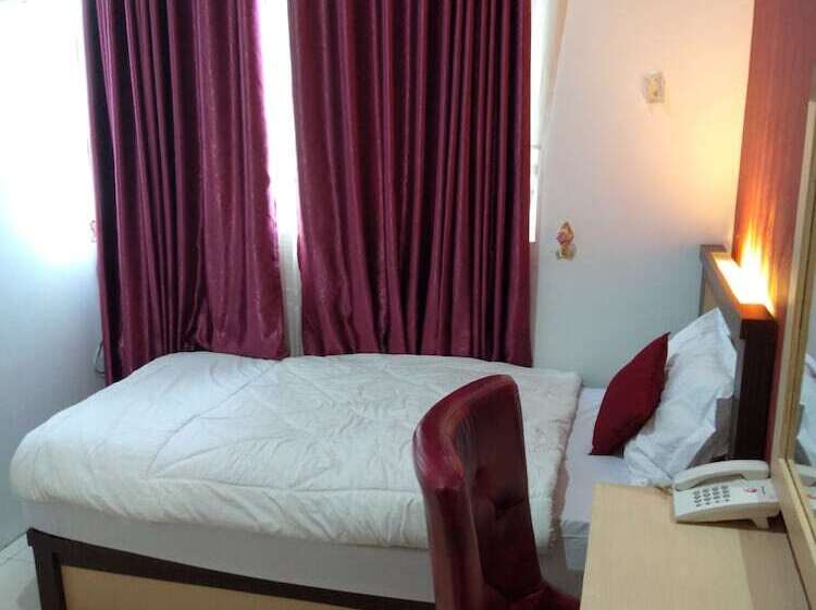 Hotel D&d Guest House & Cafe Syariah