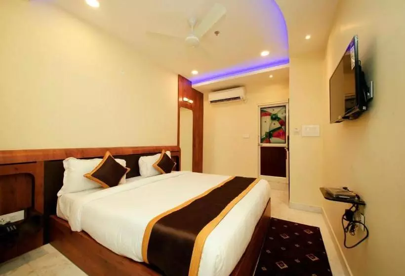 هتل Golden Palace