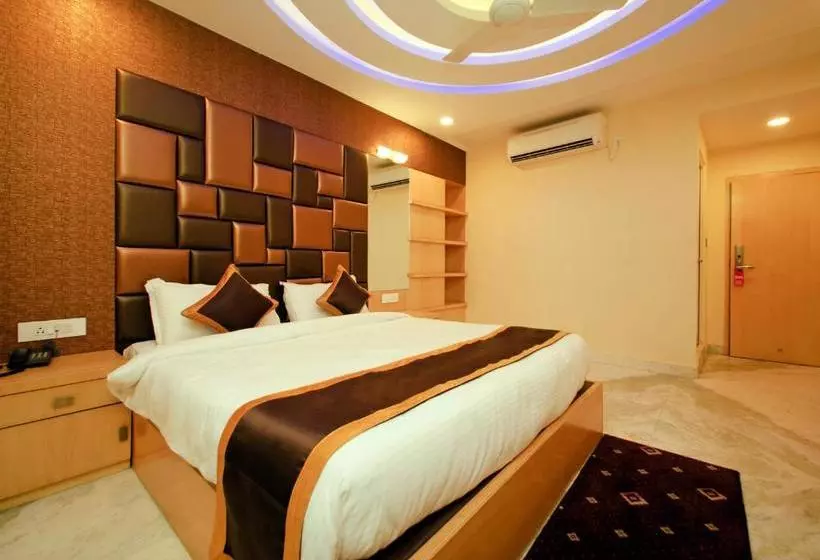 هتل Golden Palace