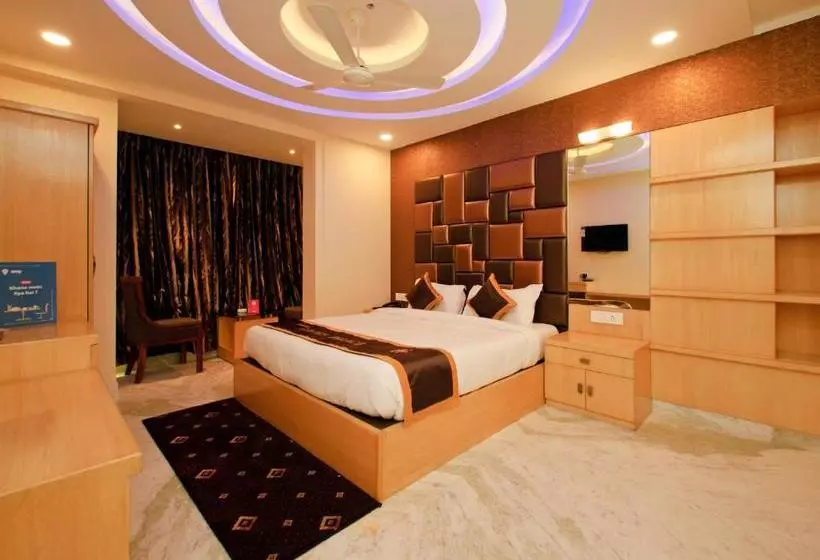 هتل Golden Palace