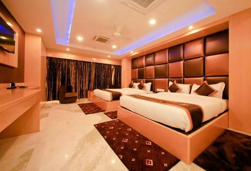 هتل Golden Palace