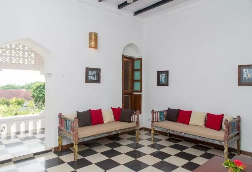 هتل The Manor House By Sansi