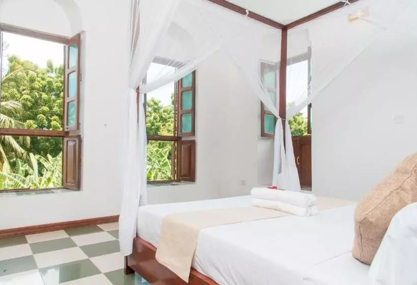 هتل The Manor House By Sansi