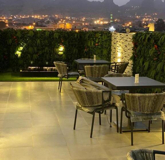 Ladera Hotel Tanomah