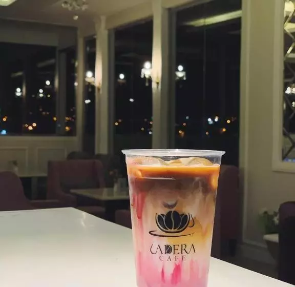 Ladera Hotel Tanomah