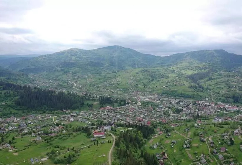 Majatalo гірська вершина