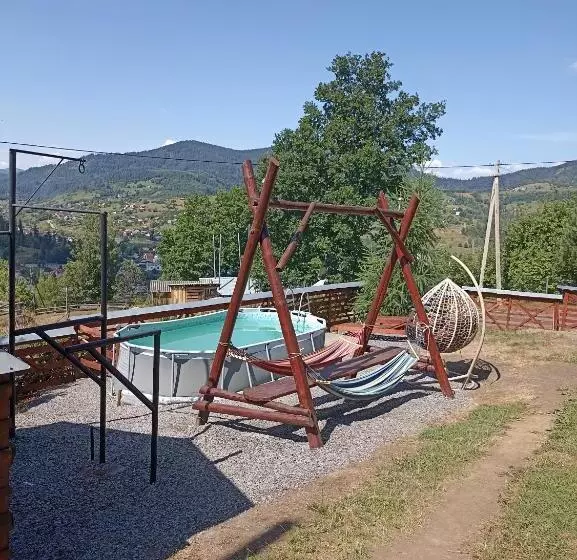 Majatalo гірська вершина