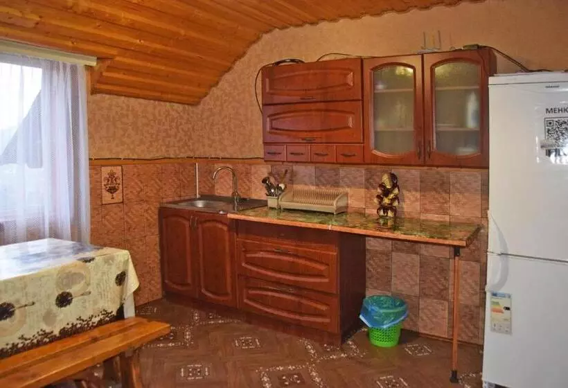 Majatalo гірська вершина