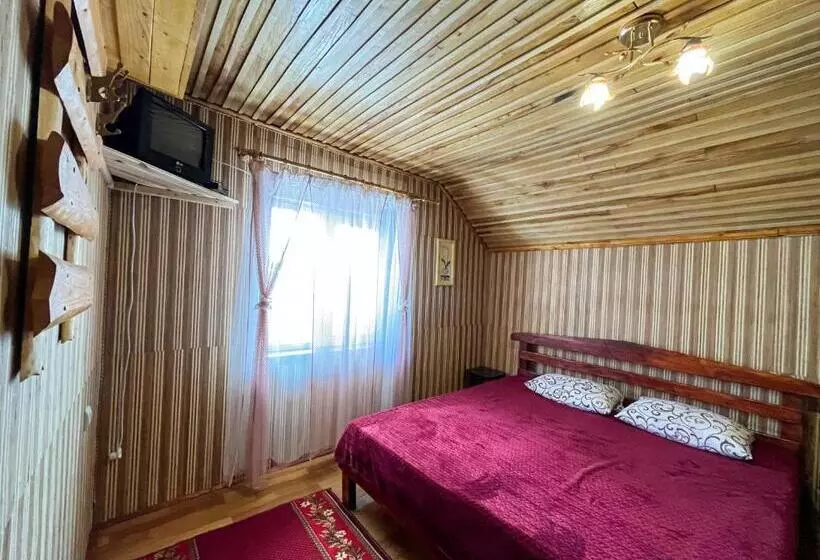 Majatalo гірська вершина