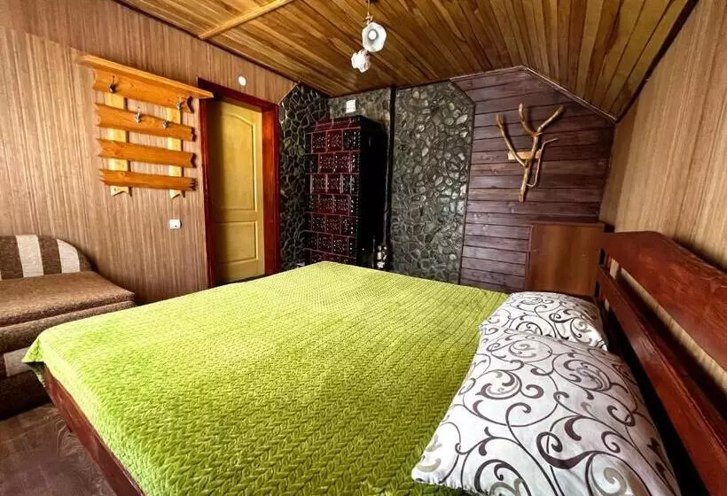 Majatalo гірська вершина