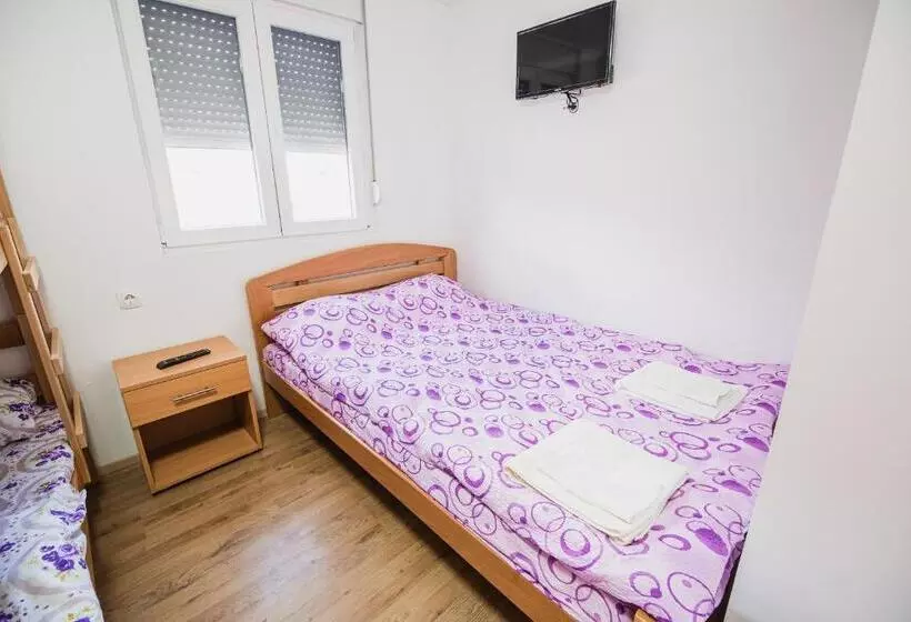 پانسیون Rooms Vila Medena