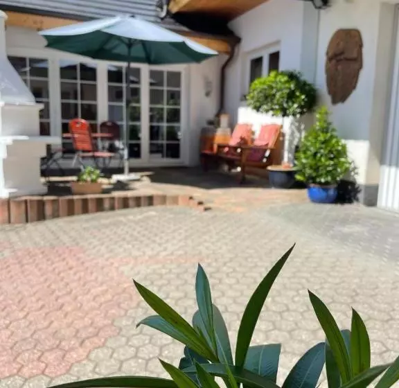 ペンション Wein Und Gästehaus Hüls