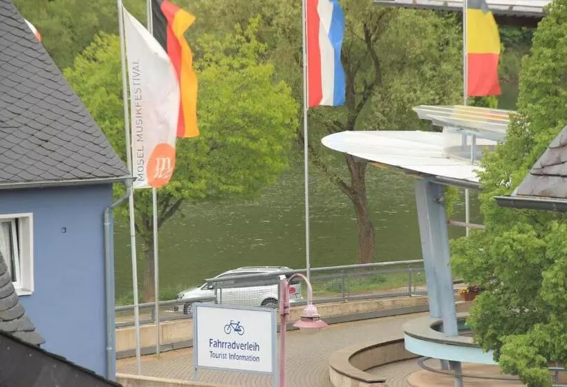 ペンション Wein Und Gästehaus Hüls