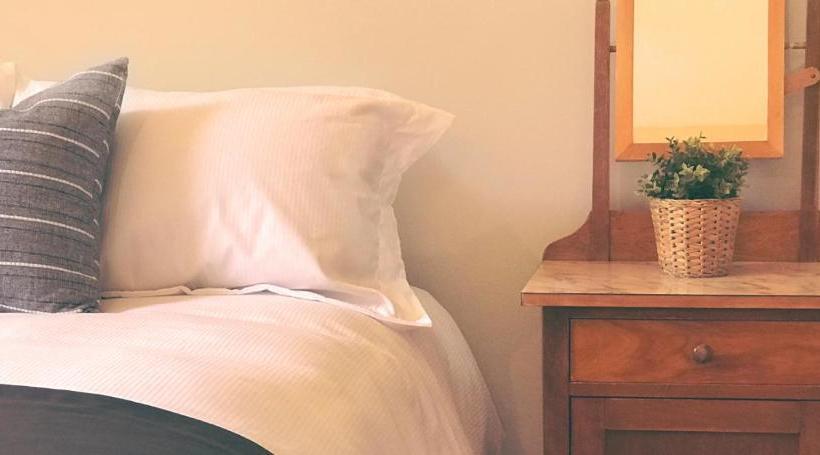 ベッドアンドブレックファースト Auberge De L'abbaye D'oka