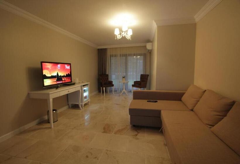 בית מלון כפרי Alaçatı çınar Boutique