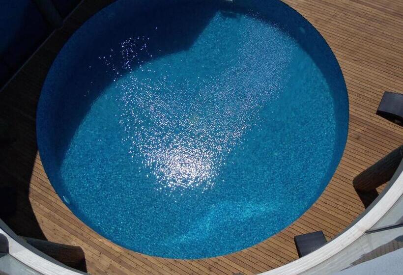 בית מלון כפרי Alaçatı çınar Boutique